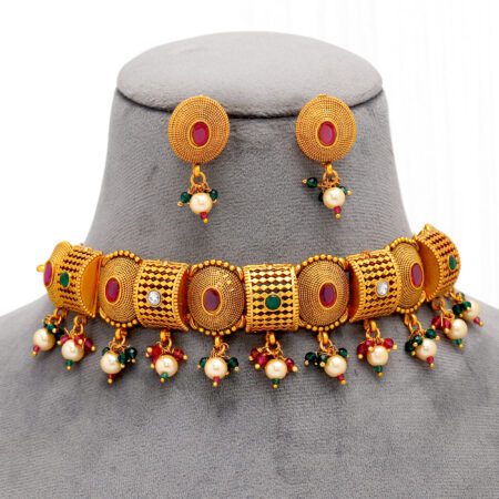 Gold Kundan Chokar Necklace Set