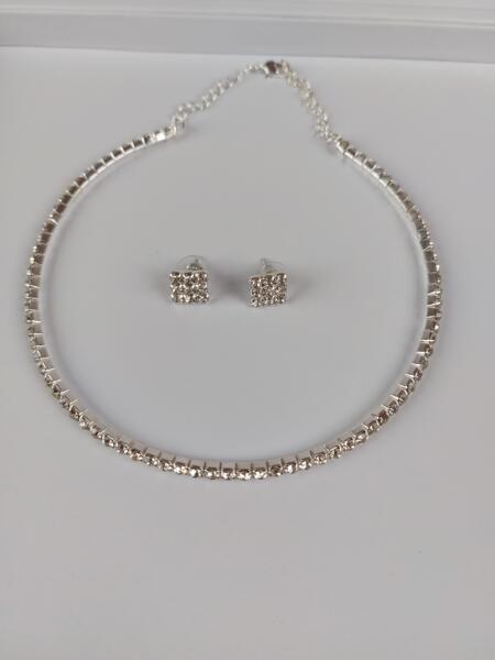 Fashionable Silver Necklace Set For Girls Women