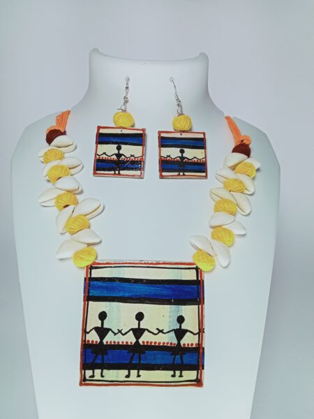 Handcrafted Multicolored Cowrie And Wood Dancing Necklace Set For Girls And Women
