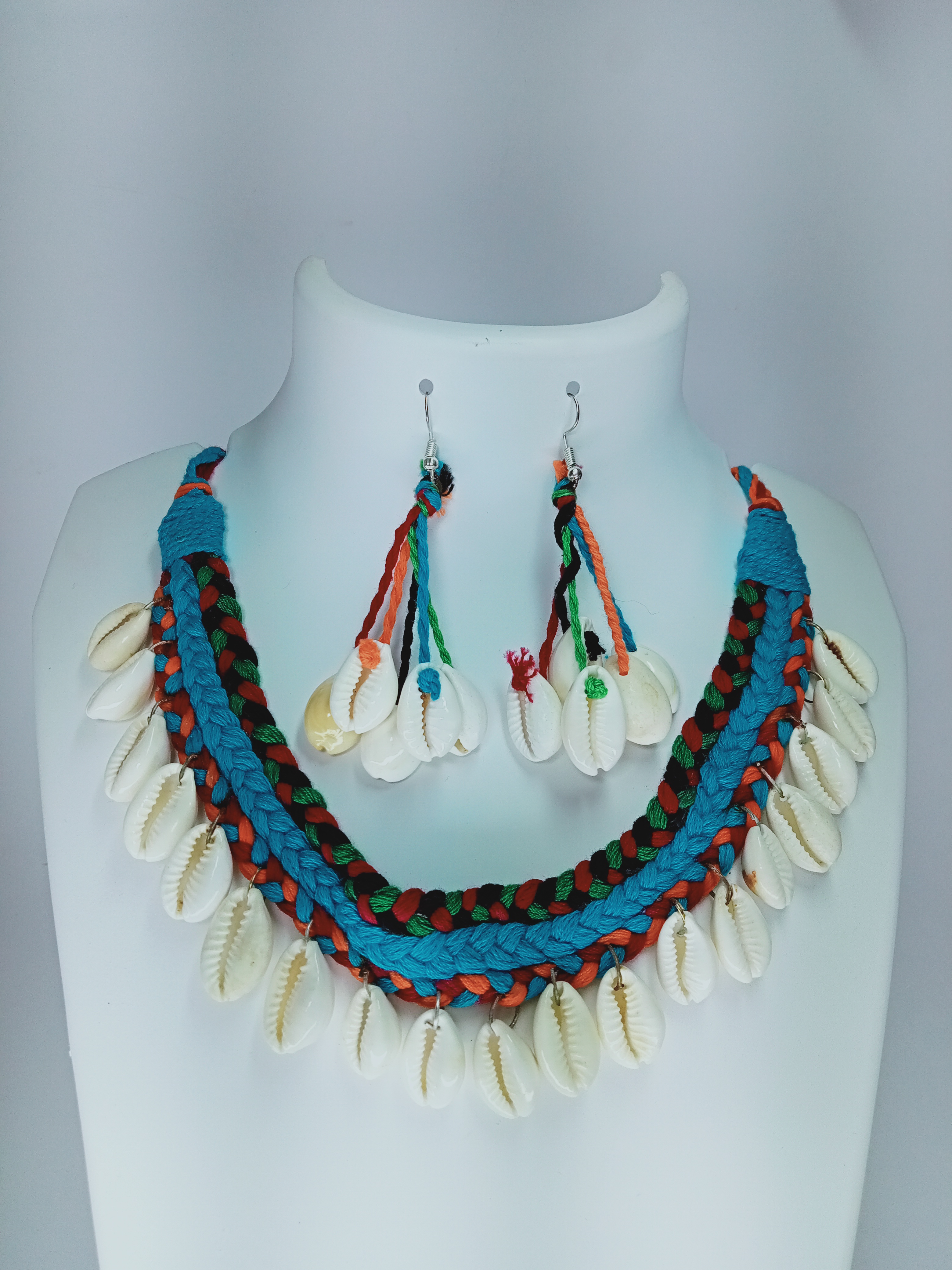 Multi Coloured Handcrafted Cowrie Beach Jewellery Necklace Set For Girls And Women