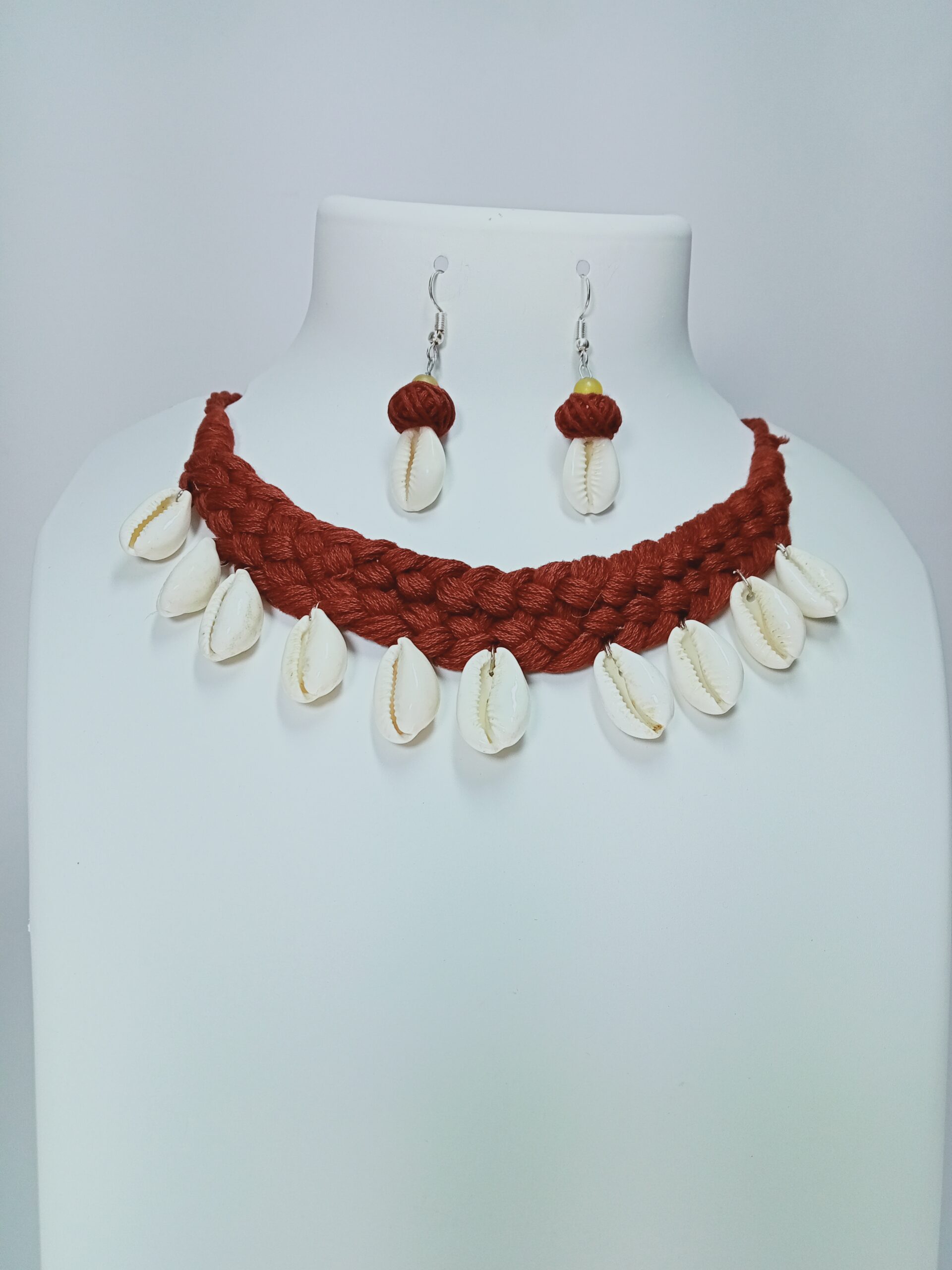 Handcrafted Cowrie Beach Jewellery Necklace Set For Girls And Women