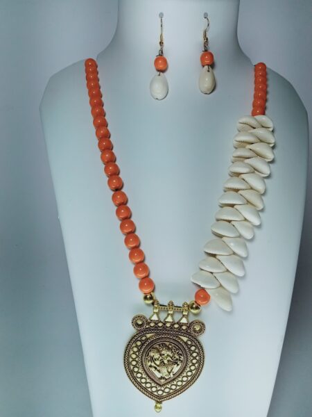 Handcrafted Cowrie With Safforan Color Beeds And Dokra Pendent Set With Earing Beach Jewellary Set  For Girls And Women