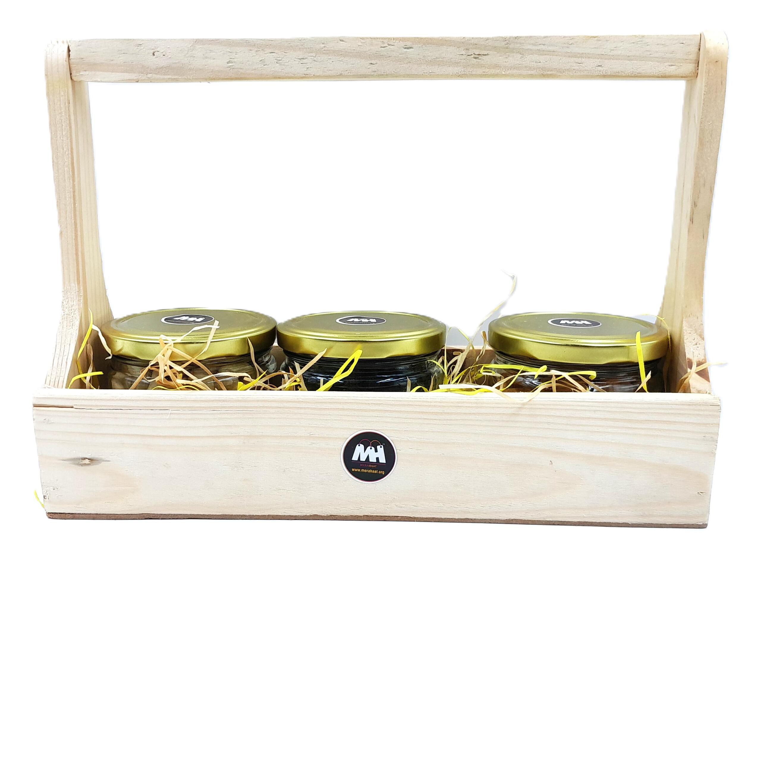 Sab Se Special Dry Fruits Gift Pack - 450g (California Almonds 150g, W240 Kaju 150g, Black Kishmish 150g) | Pack of 3 Glass Jars