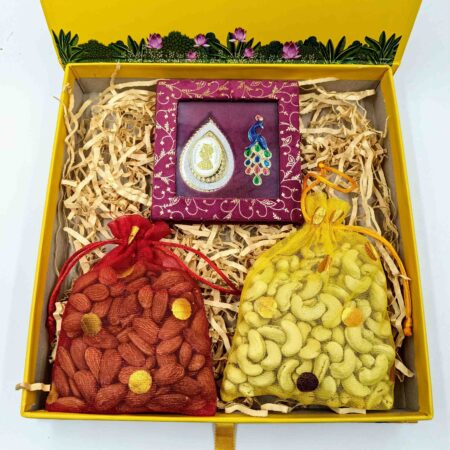 Sab Se Special Diwali Gift Hamper | King Silver Coin (5g) with Premium Dry Fruits | 200g Cashews & 200g Almonds | Elegant Festive Gift Box | Ideal for Family & Friends