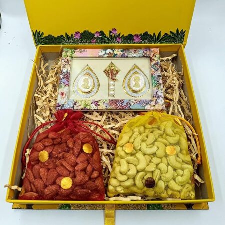 Sab Se Special Diwali Gift Hamper | King & Queen Silver Coins (2 x 5g) with Premium Dry Fruits | 200g Cashews & 200g Almonds | Elegant Festive Gift Box | Ideal for Family & Friends